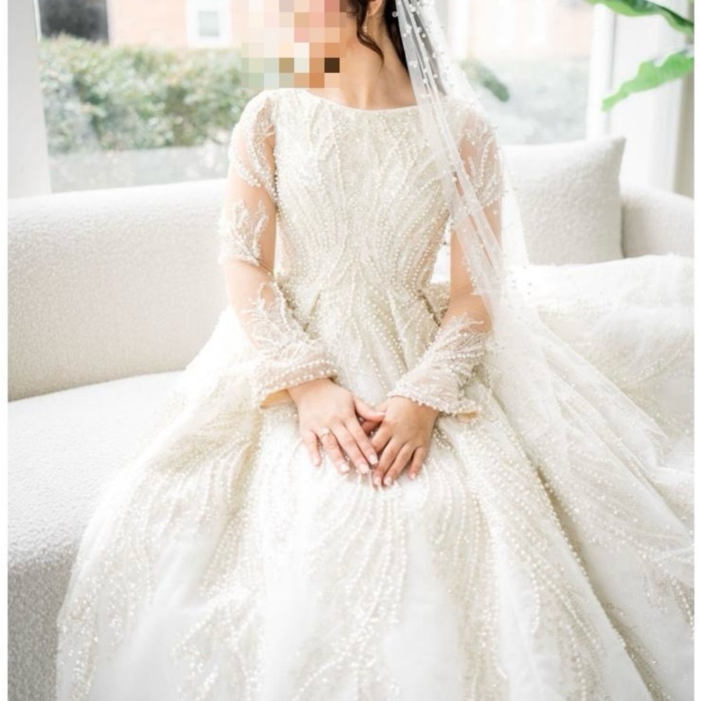 Elegant Beaded Wedding Dress